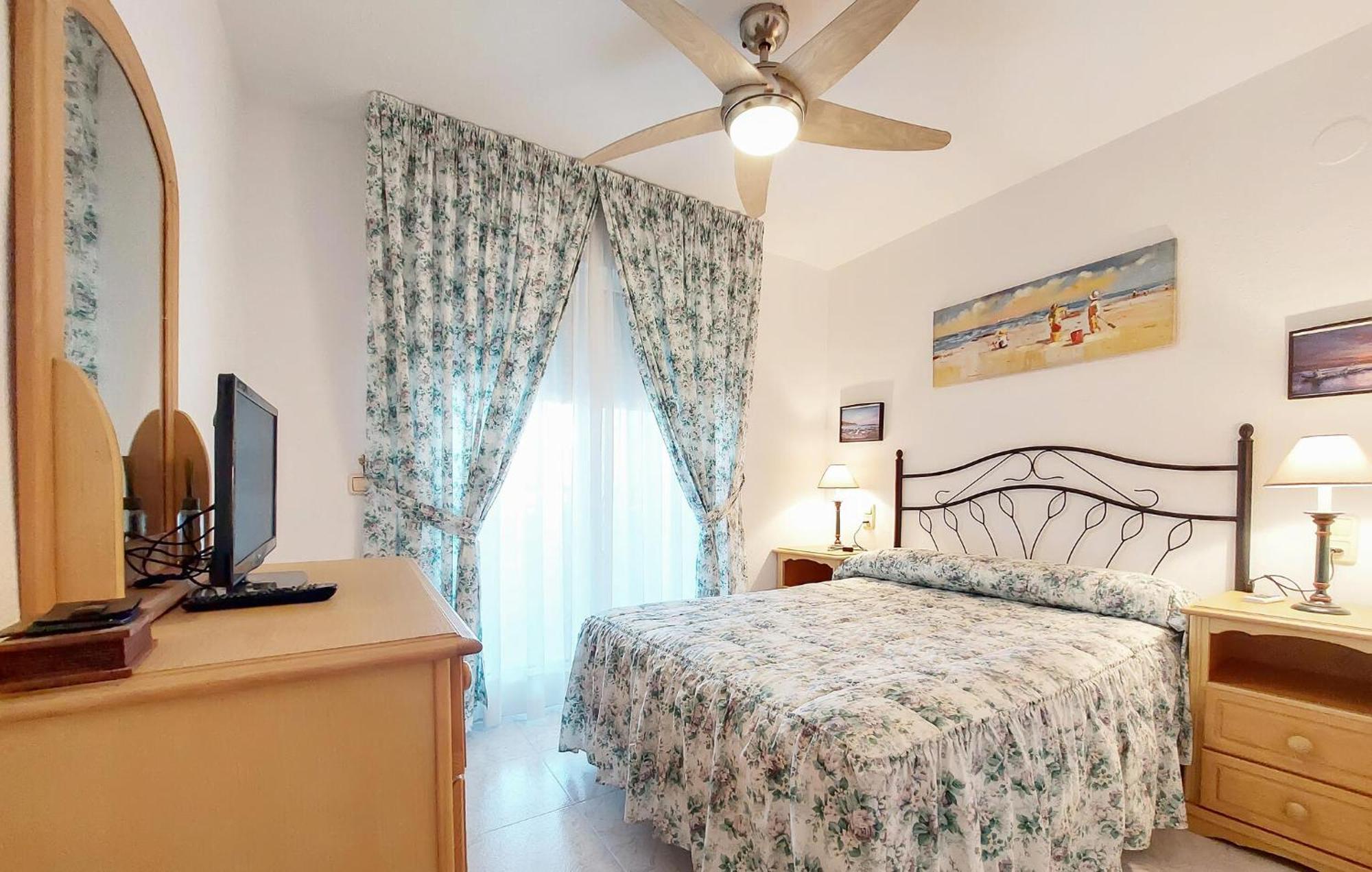 Cozy In With Kitchen Apartment *